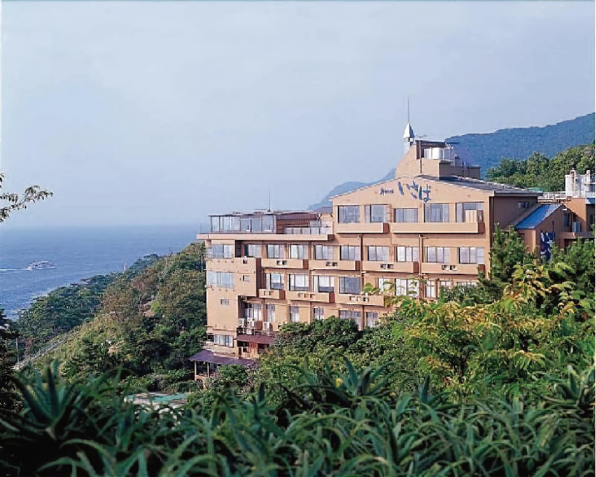 Umi-No-Hotel Isaba Нумадзу Экстерьер фото